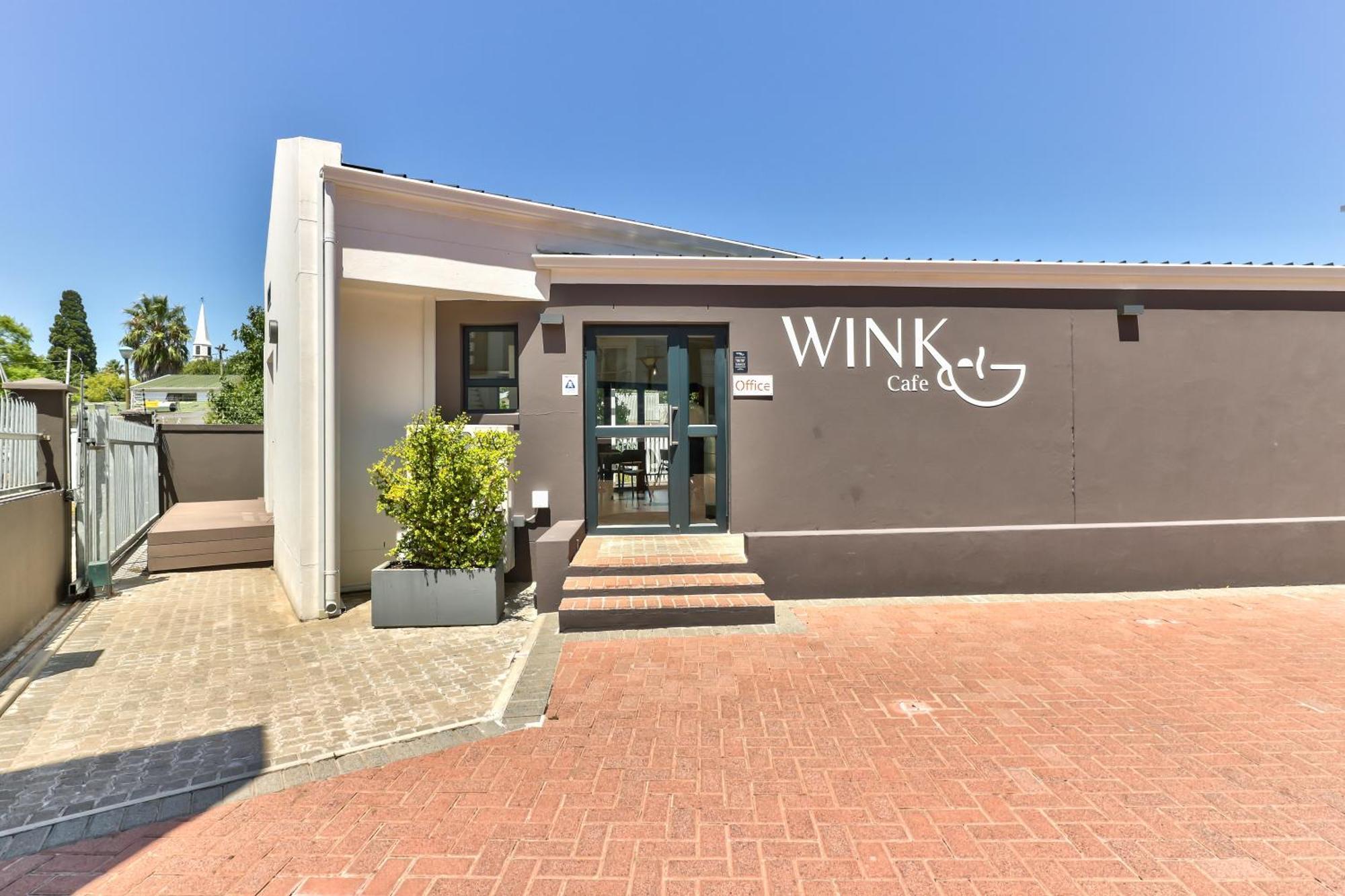 Wink Aparthotel Quiver Tree Стеленбош Екстериор снимка
