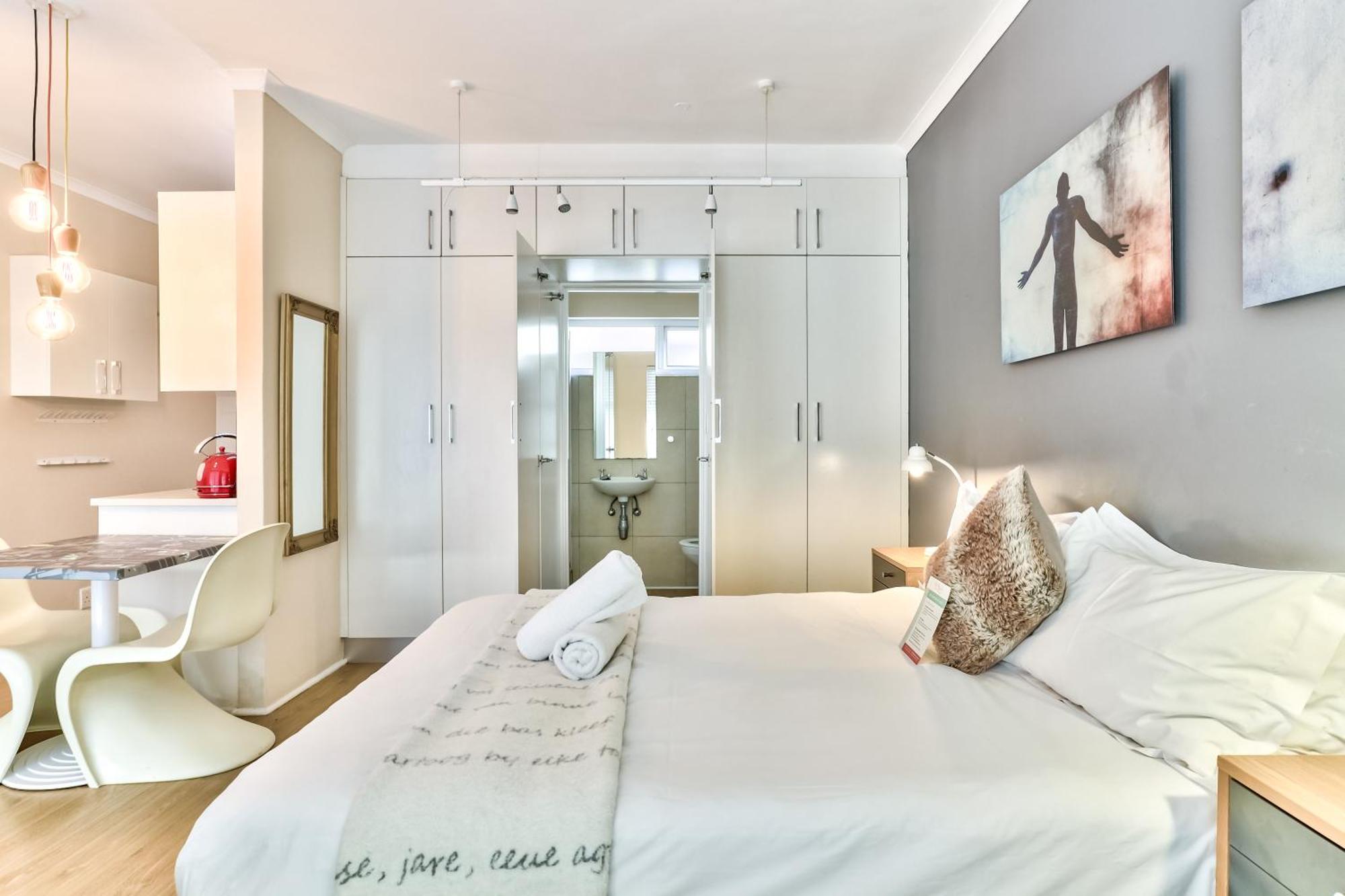 Wink Aparthotel Quiver Tree Стеленбош Екстериор снимка